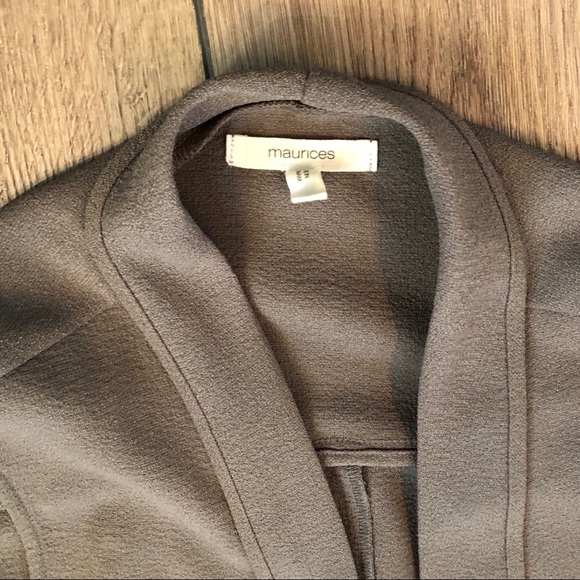 Maurices vest - Picture 4 of 6